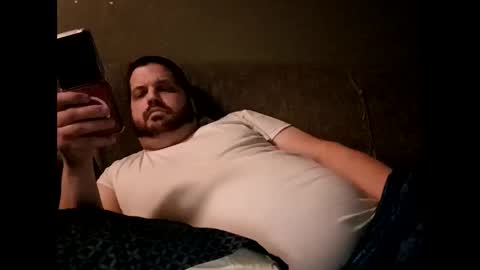 Snapshot of handsomedaddy198924 chatting on February 11, 2026, 8:52 am Handsomedaddy198923 online show from February 11, 2026, 8:52 am