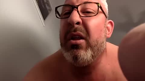 Handydick7373 online show from May 30, 2026, 3:36 am