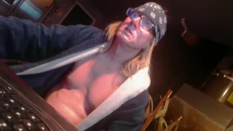 Snapshot of handyman5303 chatting on January 5, 2025, 3:13 pm Handystudman online show from January 5, 2025, 3:13 pm