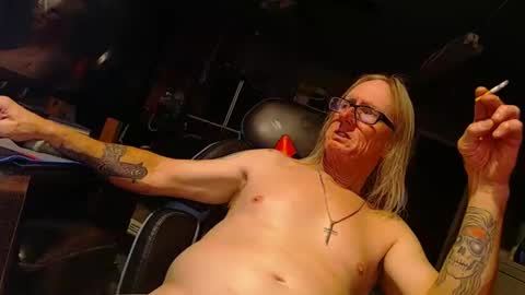 Snapshot of handyman5303 chatting on November 9, 2025, 10:35 am Handystudman online show from November 9, 2025, 10:35 am