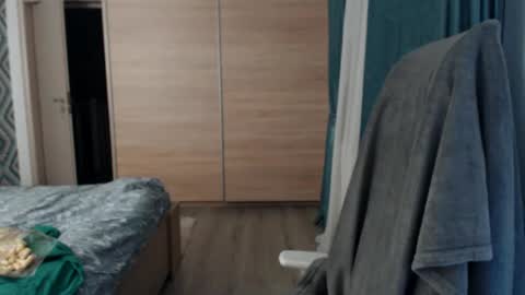 HankMalone online show from December 20, 2024, 4:09 am