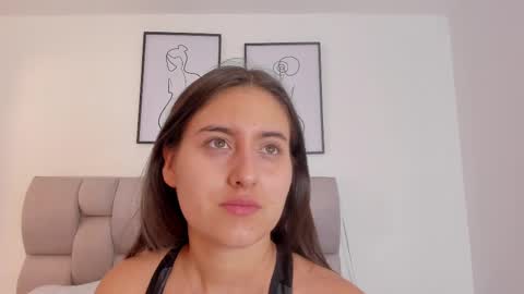 Snapshot of hanna__evans_ chatting on September 11, 2025, 11:54 am hanna__evans_ online show from September 11, 2025, 11:54 am