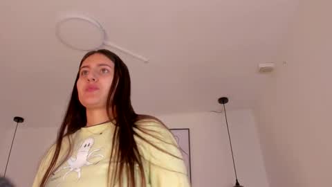 Snapshot of hanna__evans_ chatting on October 17, 2025, 12:19 pm hanna__evans_ online show from October 17, 2025, 12:19 pm
