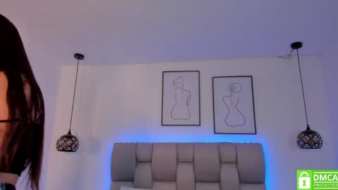 hanna__evans_ online show from May 30, 2026, 12:13 pm