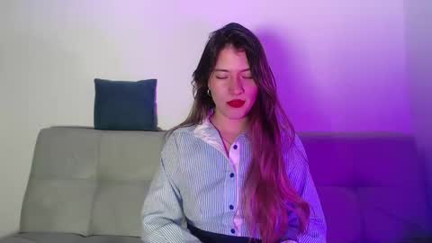 Snapshot of hanna__jones7 chatting on February 4, 2026, 1:00 am Hanna online show from February 4, 2026, 1:00 am