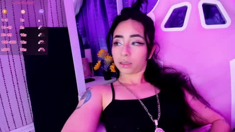 Snapshot of hanna_azumi_ chatting on January 15, 2025, 9:24 am hanna online show from January 15, 2025, 9:24 am