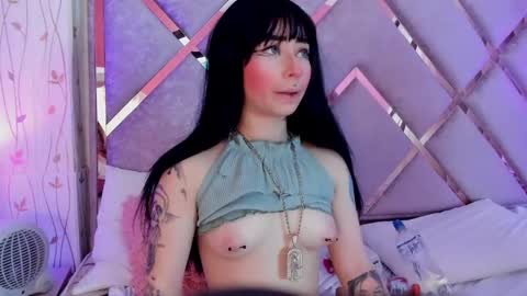 Snapshot of hanna_azumi_ chatting on January 27, 2025, 5:03 am hanna online show from January 27, 2025, 5:03 am