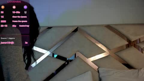 Snapshot of hanna_azumi_ chatting on February 9, 2025, 3:43 am hanna online show from February 9, 2025, 3:43 am