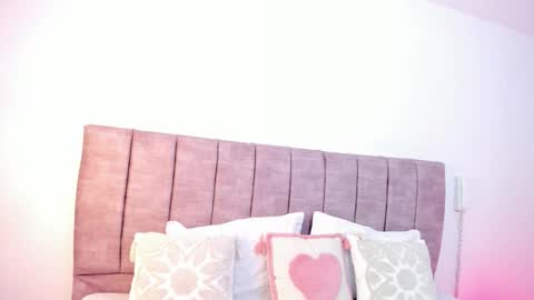 hanna_bunny15 online show from October 6, 2025, 10:29 pm