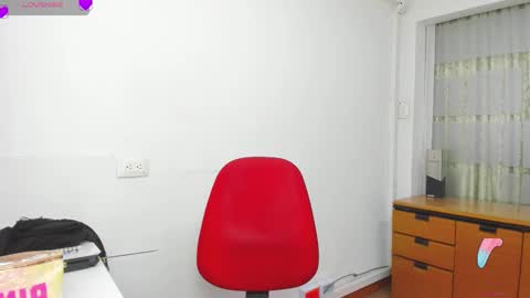 Sara online show from October 23, 2025, 8:18 pm