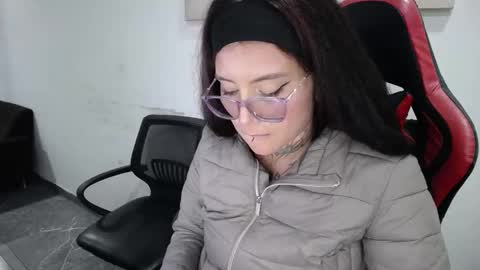 Snapshot of hanna_hot77 chatting on March 31, 2026, 9:59 pm mara online show from March 31, 2026, 9:59 pm