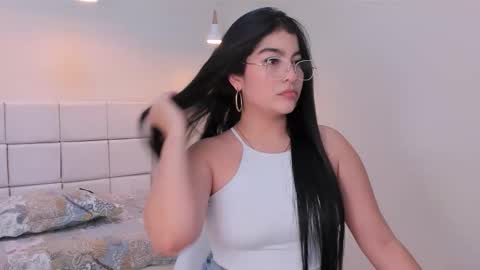 Snapshot of hanna_lee4 chatting on March 13, 2026, 8:04 pm Hanna online show from March 13, 2026, 8:04 pm