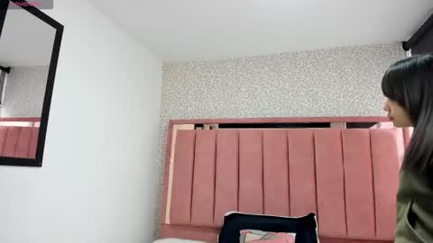  H A N N A  online show from March 5, 2026, 7:54 pm