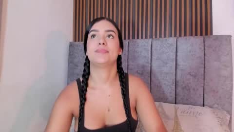 Snapshot of hanna_risso chatting on December 3, 2024, 5:55 pm HANNA online show from December 3, 2024, 5:55 pm
