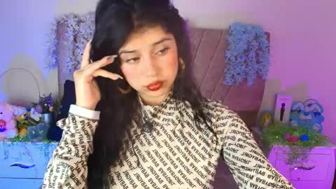 Hanna 3 online show from April 15, 2026, 12:34 pm