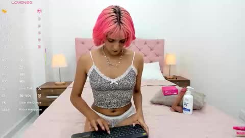 Hannah online show from March 8, 2026, 7:39 pm