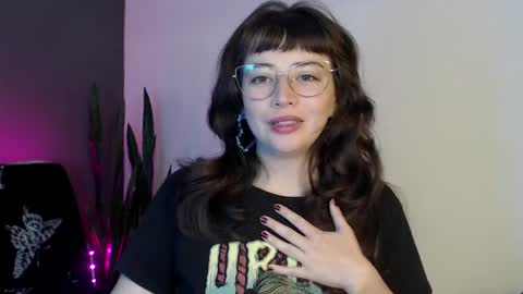 HannahHexx online show from April 12, 2026, 3:55 am