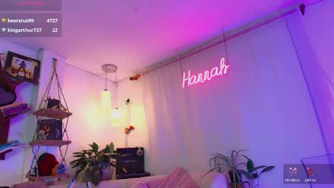 hannah_lovee online show from April 11, 2026, 7:45 am