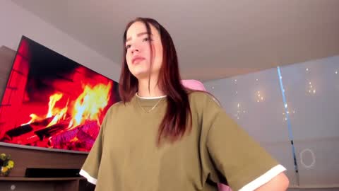 Hannah online show from December 30, 2024, 10:55 pm