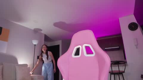 Hannah online show from February 10, 2025, 10:51 pm