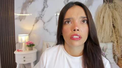 Hannahill69 online show from May 22, 2026, 5:03 am