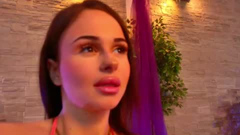 Anna online show from June 18, 2026, 12:31 pm