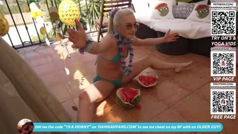 Snapshot of hannahjames710 chatting on October 9, 2025, 3:43 pm Hannah James online show from October 9, 2025, 3:43 pm