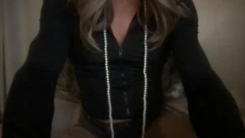 hannahsometimes694u online show from April 26, 2026, 8:45 am