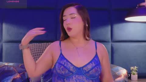 hannaprada1 online show from June 3, 2026, 11:46 am