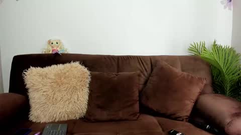 HannSoto online show from October 25, 2025, 2:24 pm