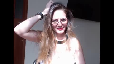 Snapshot of hanny_333 chatting on February 5, 2025, 8:04 pm hanny_333 online show from February 5, 2025, 8:04 pm
