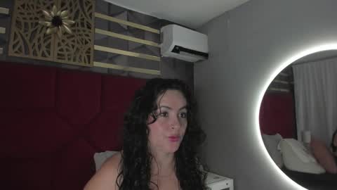 Hanny  online show from March 19, 2026, 2:37 am