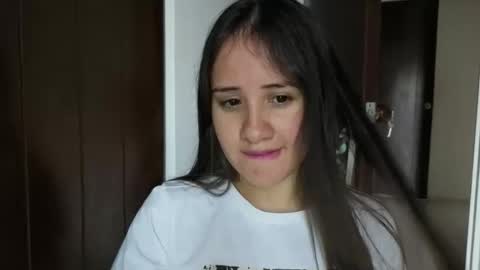 Snapshot of hanny_kail chatting on February 25, 2026, 6:28 pm hanny online show from February 25, 2026, 6:28 pm