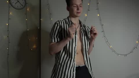 Snapshot of hansi_provincials chatting on December 14, 2024, 4:20 pm Hans online show from December 14, 2024, 4:20 pm