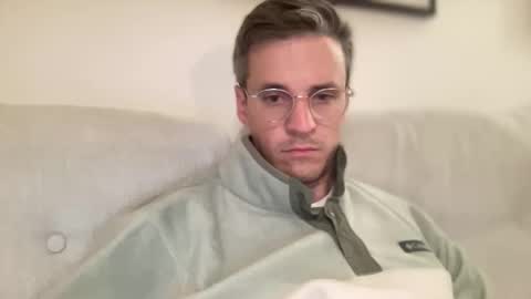 Snapshot of hansimglueck696969 chatting on September 28, 2025, 10:26 pm hansimglueck696969 online show from September 28, 2025, 10:26 pm