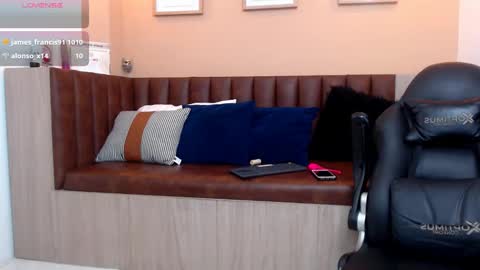 hanz_col online show from March 7, 2025, 3:07 pm