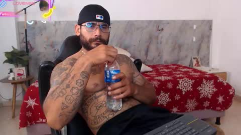 Snapshot of hanz_col chatting on February 20, 2026, 3:25 am hanz_col online show from February 20, 2026, 3:25 am