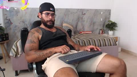 Snapshot of hanz_col chatting on March 31, 2026, 10:54 pm hanz_col online show from March 31, 2026, 10:54 pm