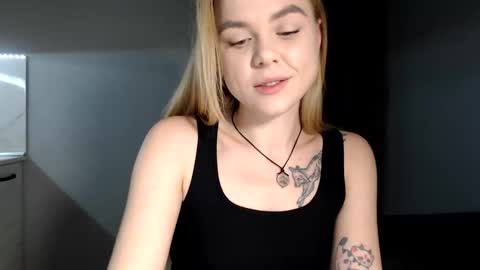 Snapshot of happy_fox_ chatting on January 14, 2025, 7:43 pm happy_fox_ online show from January 14, 2025, 7:43 pm