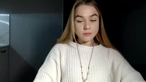 Snapshot of happy_fox_ chatting on February 9, 2025, 9:49 pm happy_fox_ online show from February 9, 2025, 9:49 pm