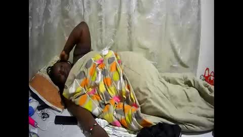 happysonia online show from September 17, 2025, 3:41 am