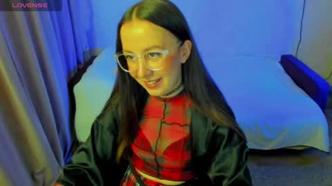 Snapshot of happystephanie chatting on May 22, 2026, 6:13 pm Stephanie online show from May 22, 2026, 6:13 pm