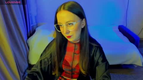 Snapshot of happystephanie chatting on May 27, 2026, 8:50 pm Stephanie online show from May 27, 2026, 8:50 pm