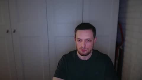 happyvelvetpaw online show from April 18, 2026, 10:21 pm