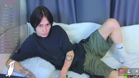 Mark online show from April 1, 2026, 8:17 pm