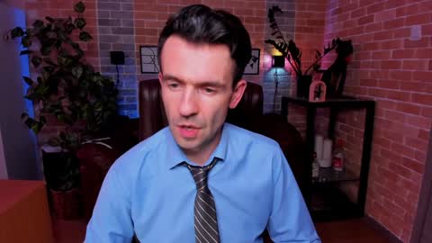 Snapshot of hard_and_juici chatting on December 13, 2024, 3:00 pm Steve online show from December 13, 2024, 3:00 pm