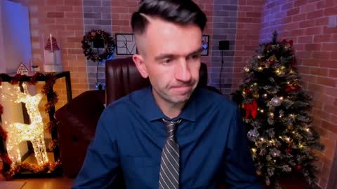 Snapshot of hard_and_juici chatting on December 20, 2024, 3:00 pm Steve online show from December 20, 2024, 3:00 pm