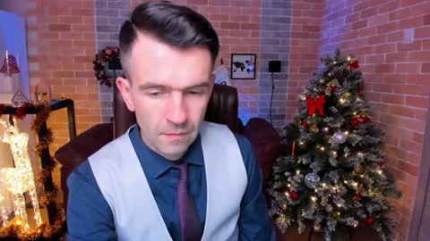 Snapshot of hard_and_juici chatting on December 26, 2024, 11:54 am Steve online show from December 26, 2024, 11:54 am