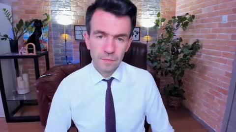 Snapshot of hard_and_juici chatting on March 12, 2025, 8:51 am Steve online show from March 12, 2025, 8:51 am