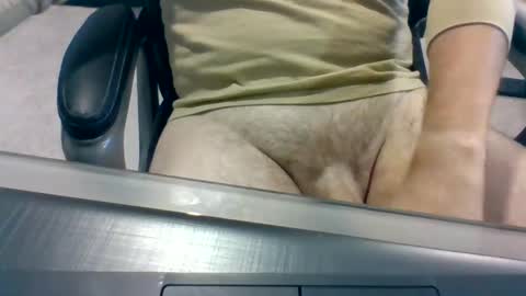 Snapshot of hardcock2889 chatting on March 10, 2025, 3:30 pm Makeithappen9086 online show from March 10, 2025, 3:30 pm